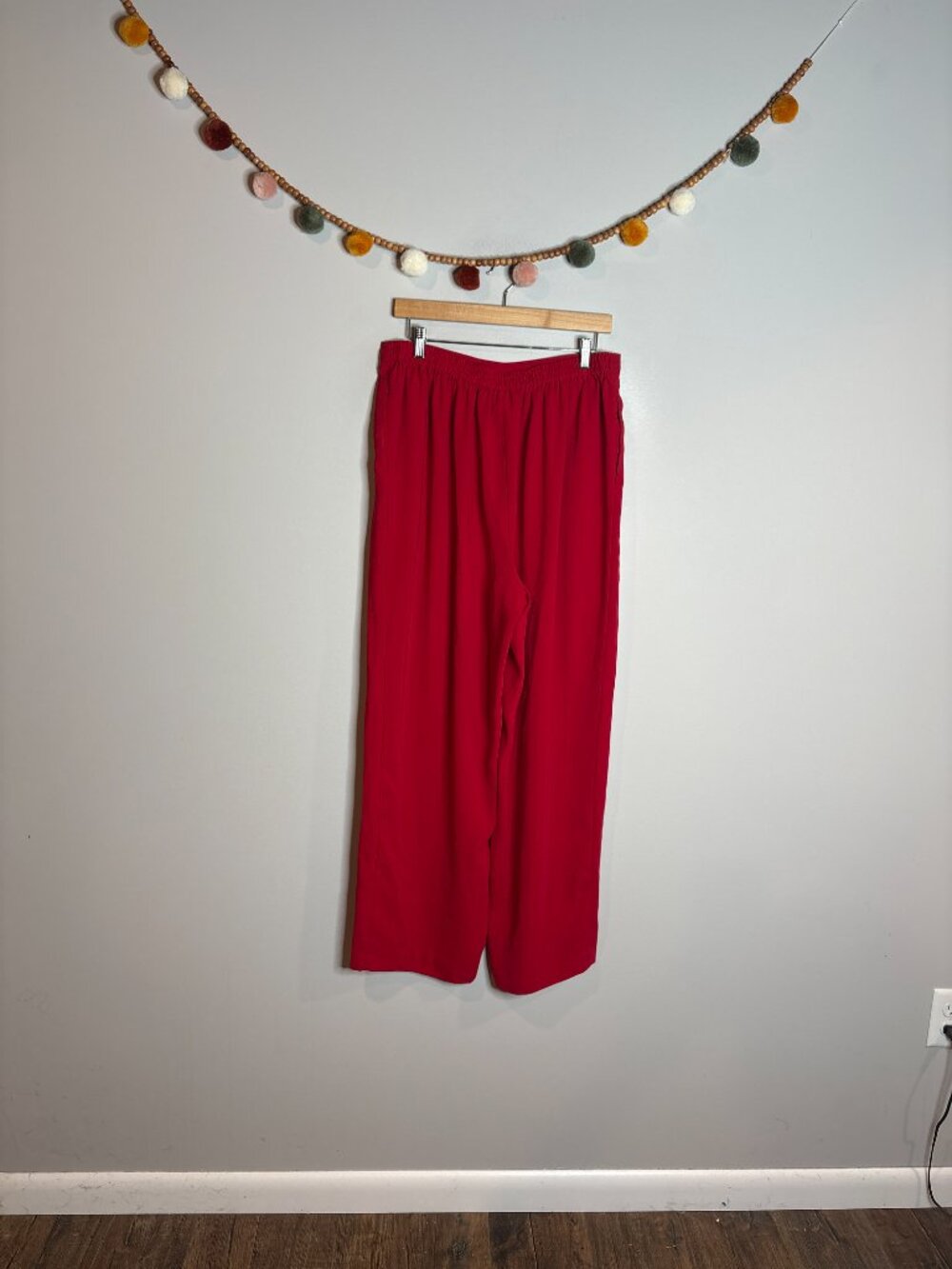 Vintage red pull on trouser pants - Picture 3 of 4